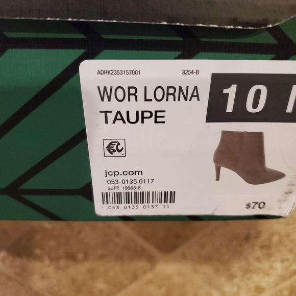 Worthington Lorna Taupe bootie - Picture 4 of 4